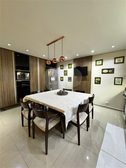 Foto REO1094323