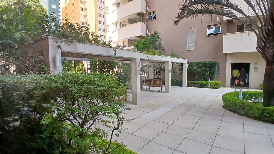 Foto REO1094326