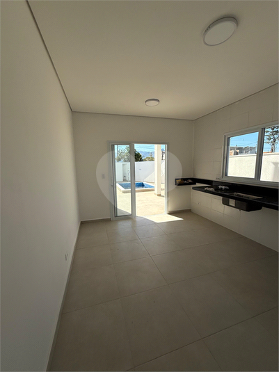 Foto REO1094330
