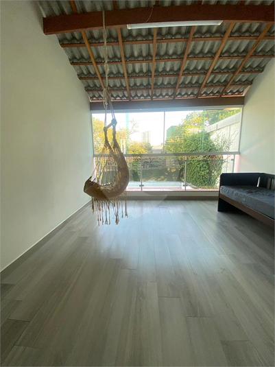 Foto REO1094349