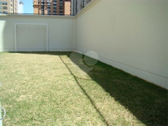 Foto REO1094355
