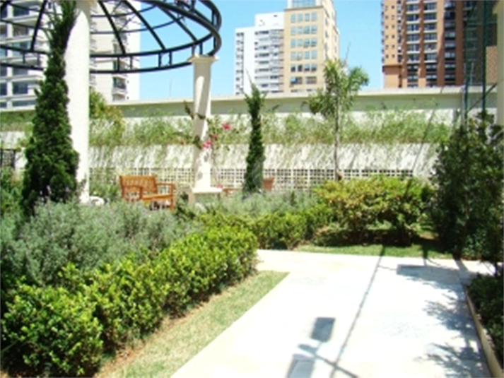 Foto REO1094355