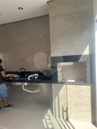 Foto REO1094396