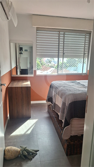 Foto REO1094400