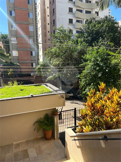 Foto REO1094408