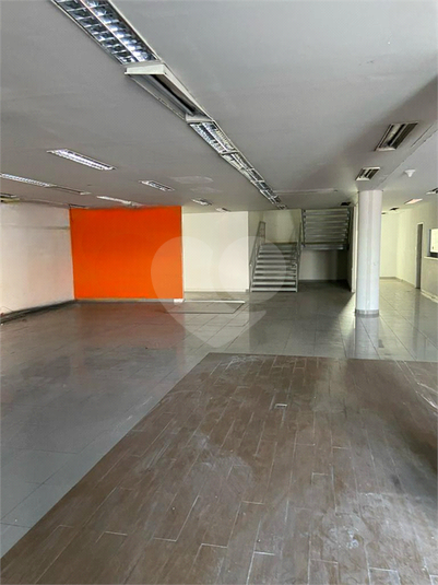 Foto REO1094416