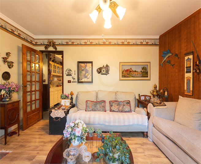 Foto REO1094436