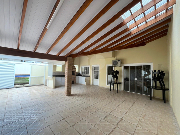 Foto REO1094443