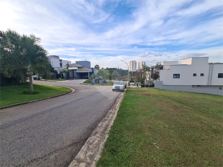 Foto REO1094444
