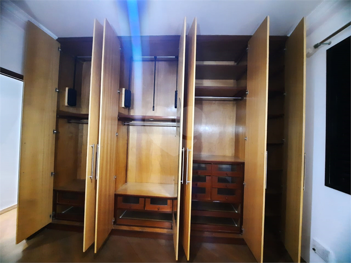 Foto REO1094449