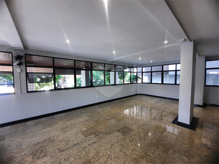 Foto REO1094449