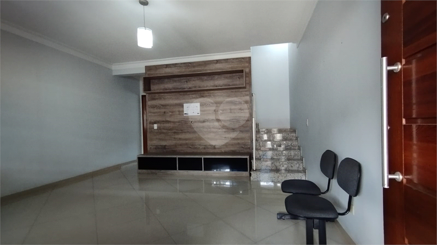 Foto REO1094455