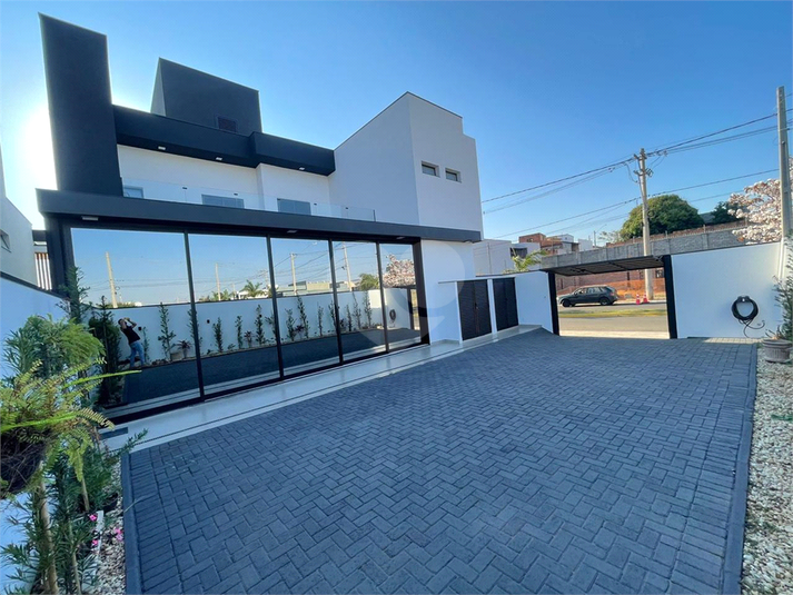 Foto REO1094466