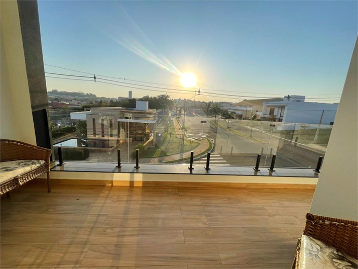 Foto REO1094466