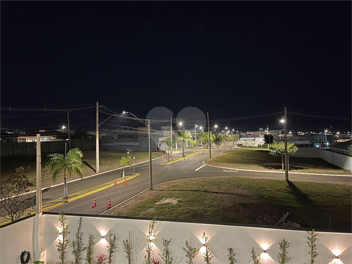 Foto REO1094466