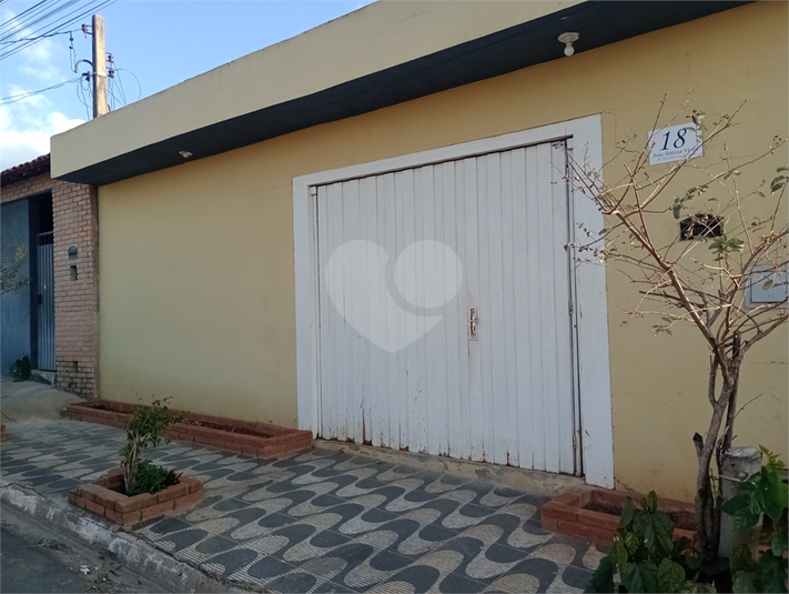 Foto REO1094471