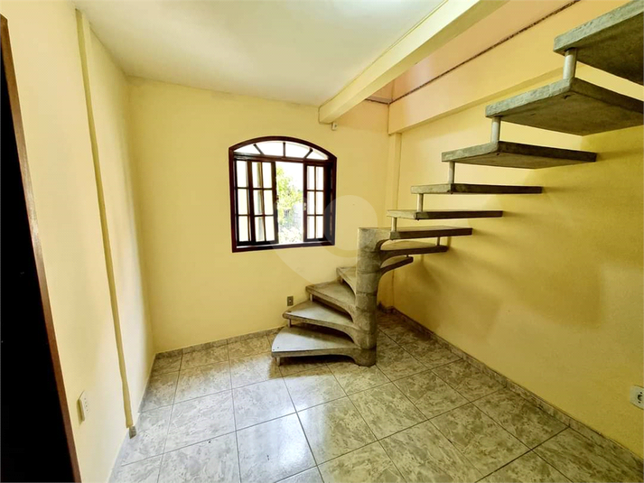 Foto REO1094473