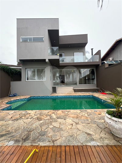 Foto REO1094486