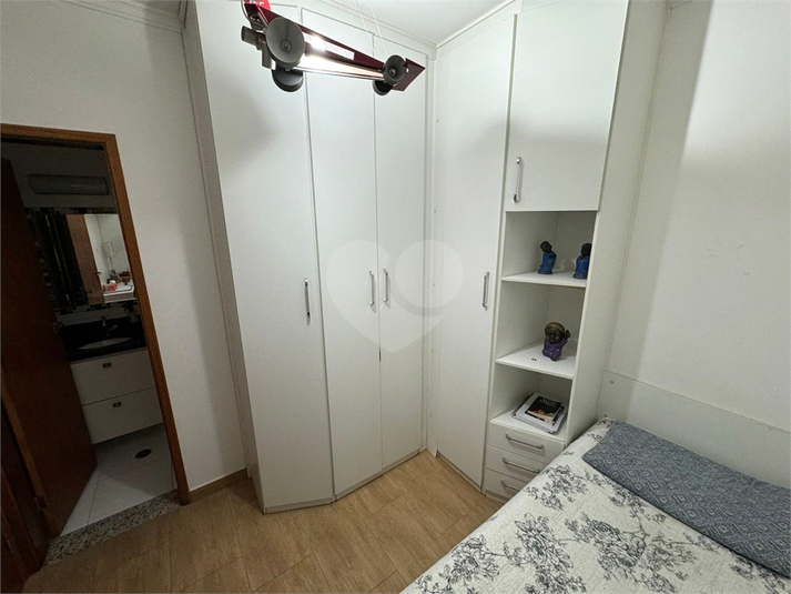 Foto REO1094488