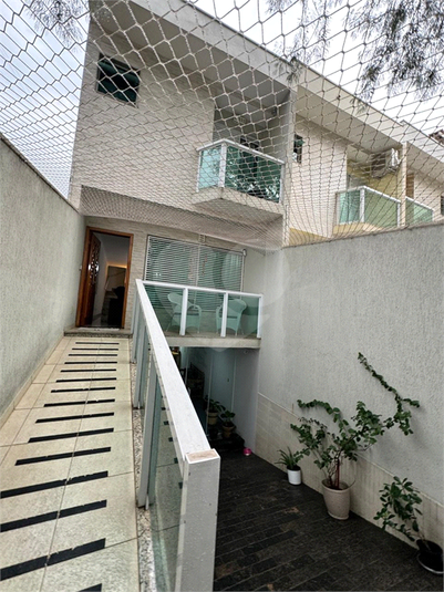 Foto REO1094488