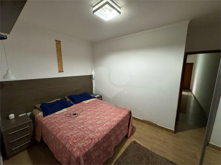 Foto REO1094488