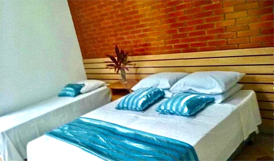 Foto REO1094496