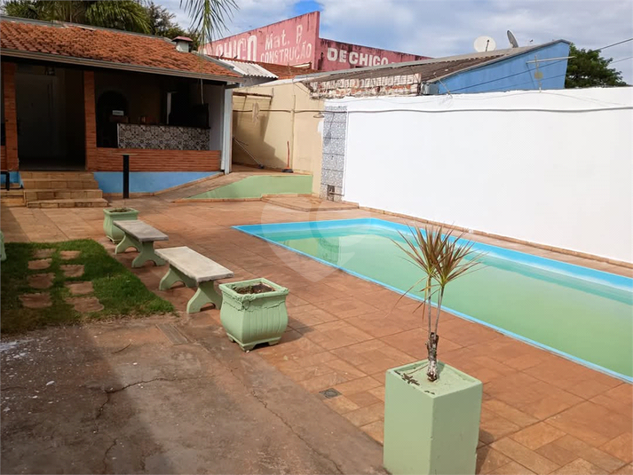 Foto REO1094525
