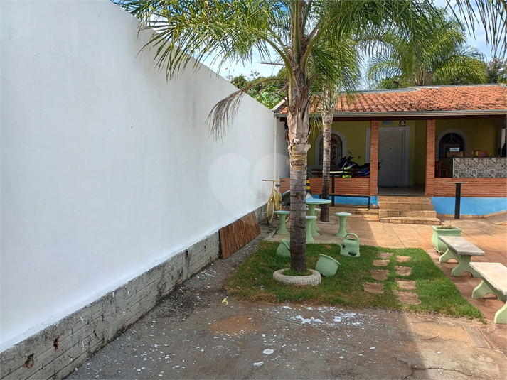 Foto REO1094525