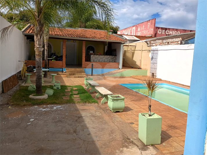 Foto REO1094525