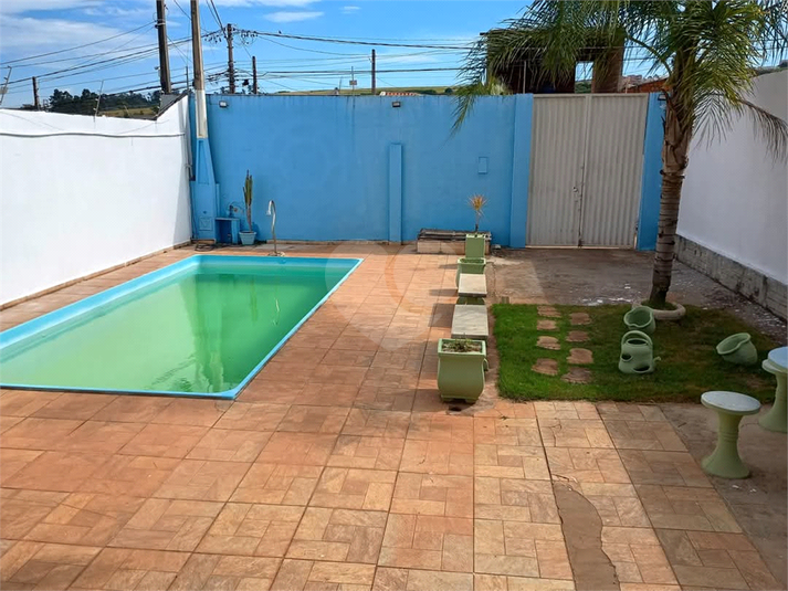 Foto REO1094525