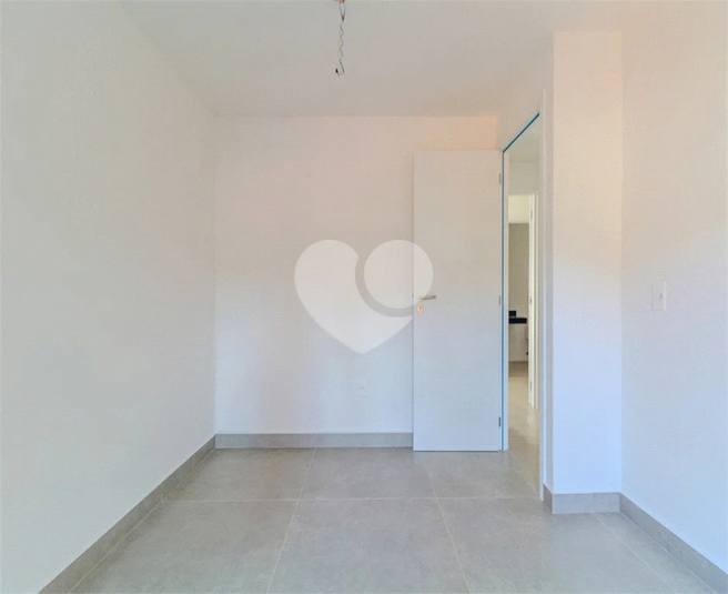 Foto REO1094527