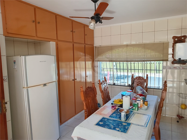 Foto REO1094547