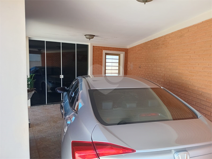 Foto REO1094547