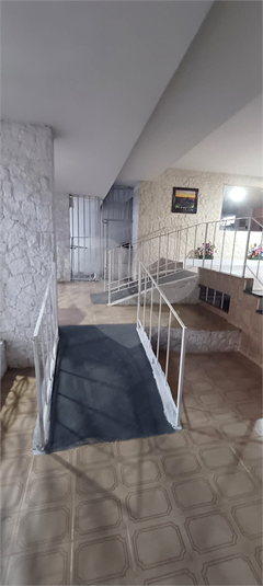 Foto REO1094551