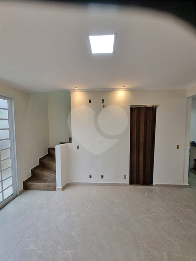 Foto REO1094568