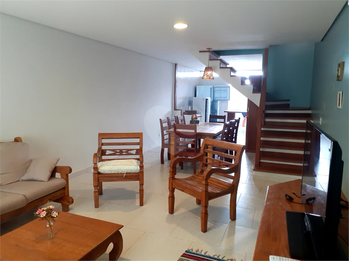 Foto REO1094615