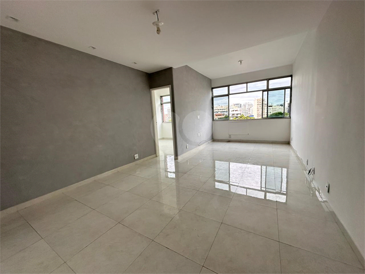 Foto REO1094640