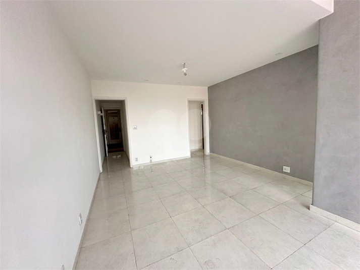 Foto REO1094640