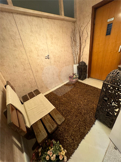 Foto REO1094645