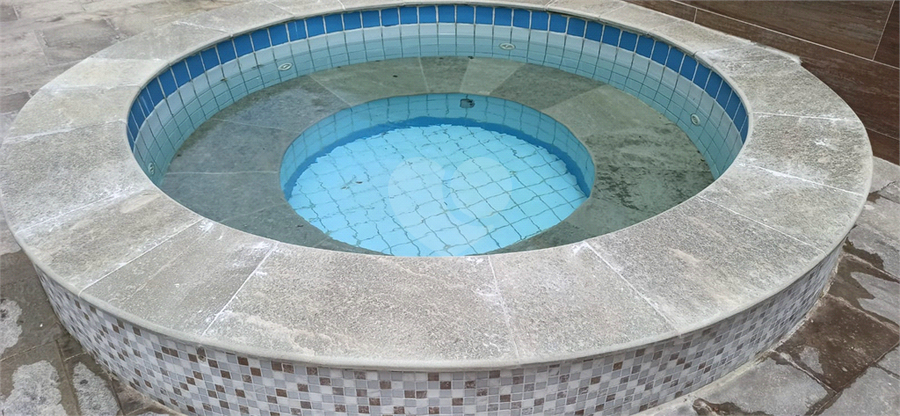 Foto REO1094647