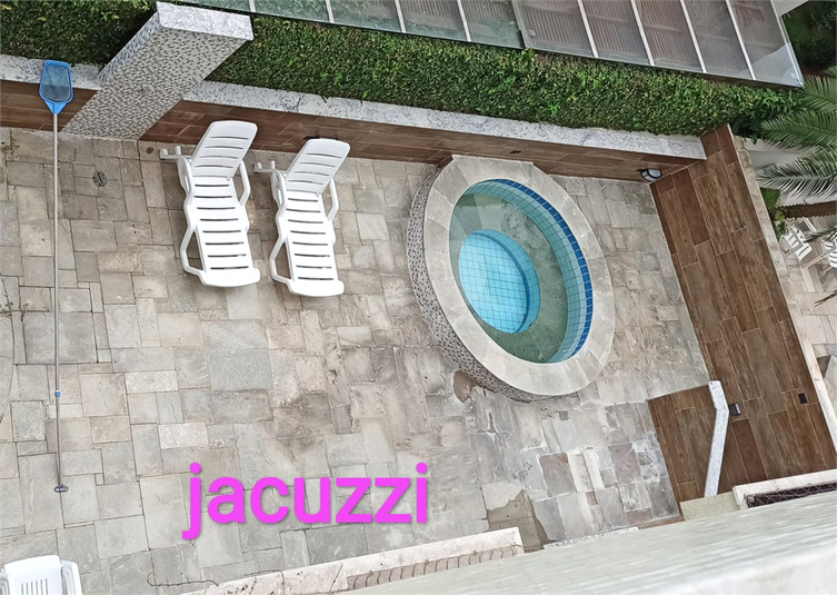Foto REO1094647