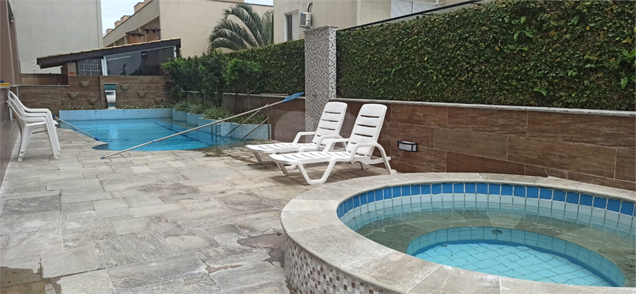 Foto REO1094647