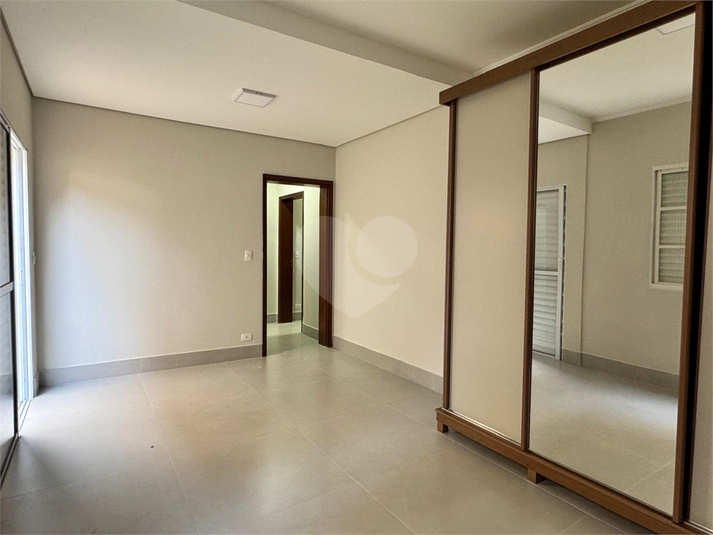 Foto REO1094661