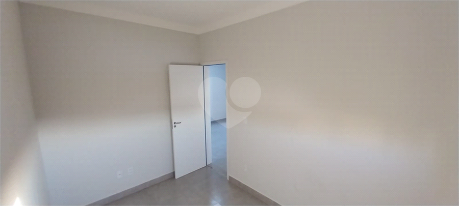 Foto REO1094666