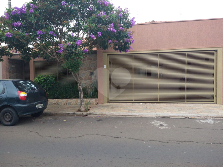 Foto REO1094707
