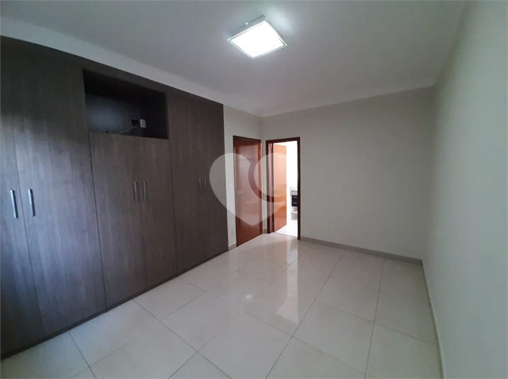 Foto REO1094723