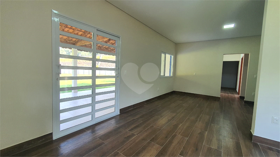 Foto REO1094731