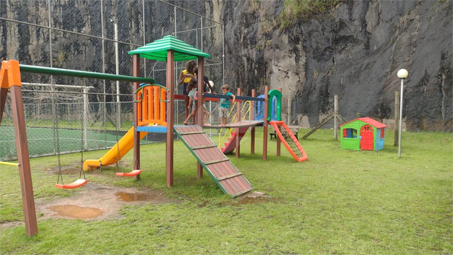 Foto REO1094753