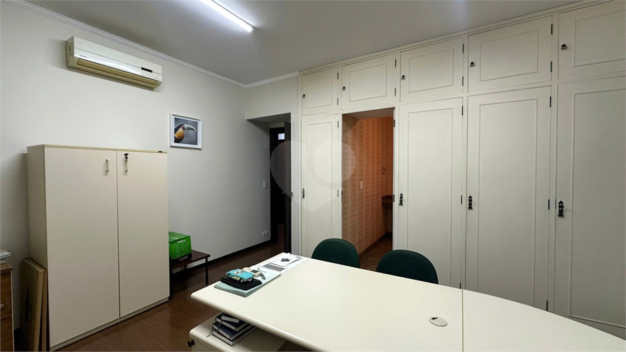 Foto REO1094755