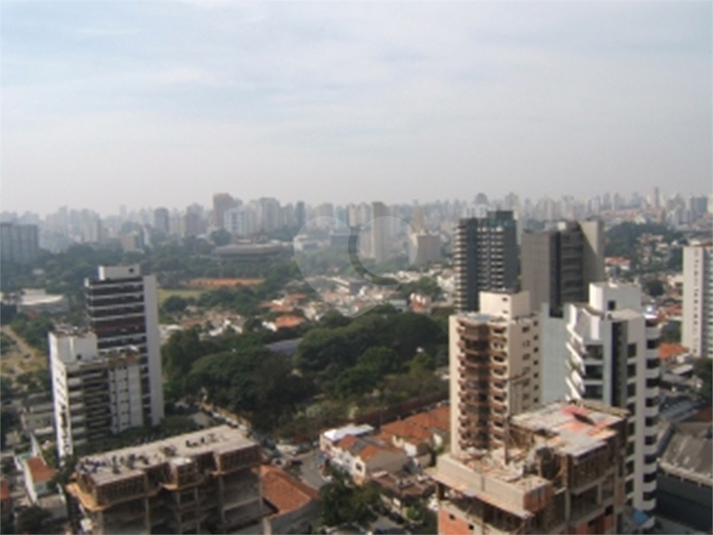 Foto REO1094759